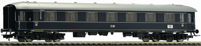 F-Train passenger car 2nd class<br /><a href='images/pictures/Fleischmann/226958.jpg' target='_blank'>Full size image</a>